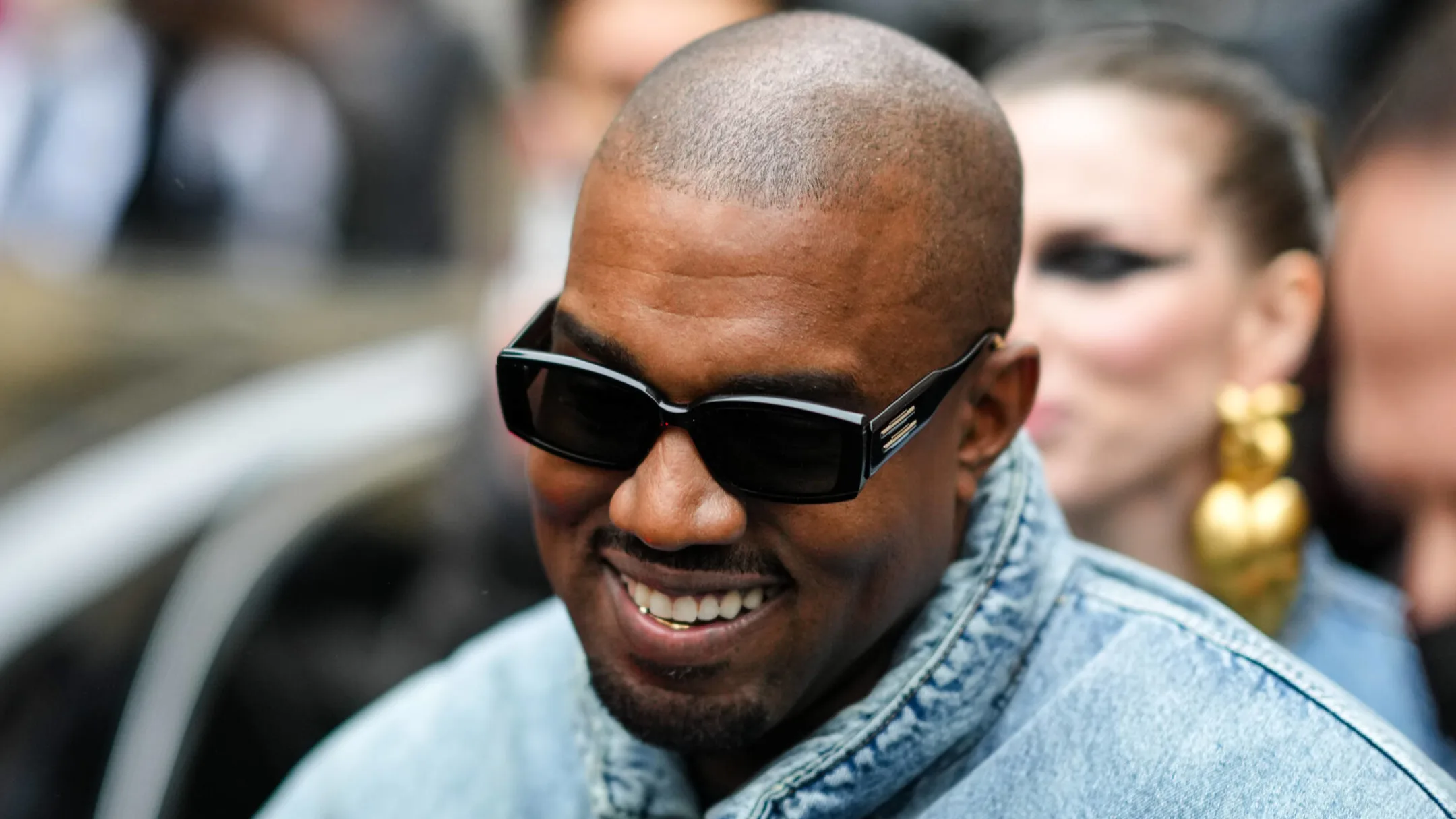 Kanye West's "Gold Digger" Samples Music from Ray Charles